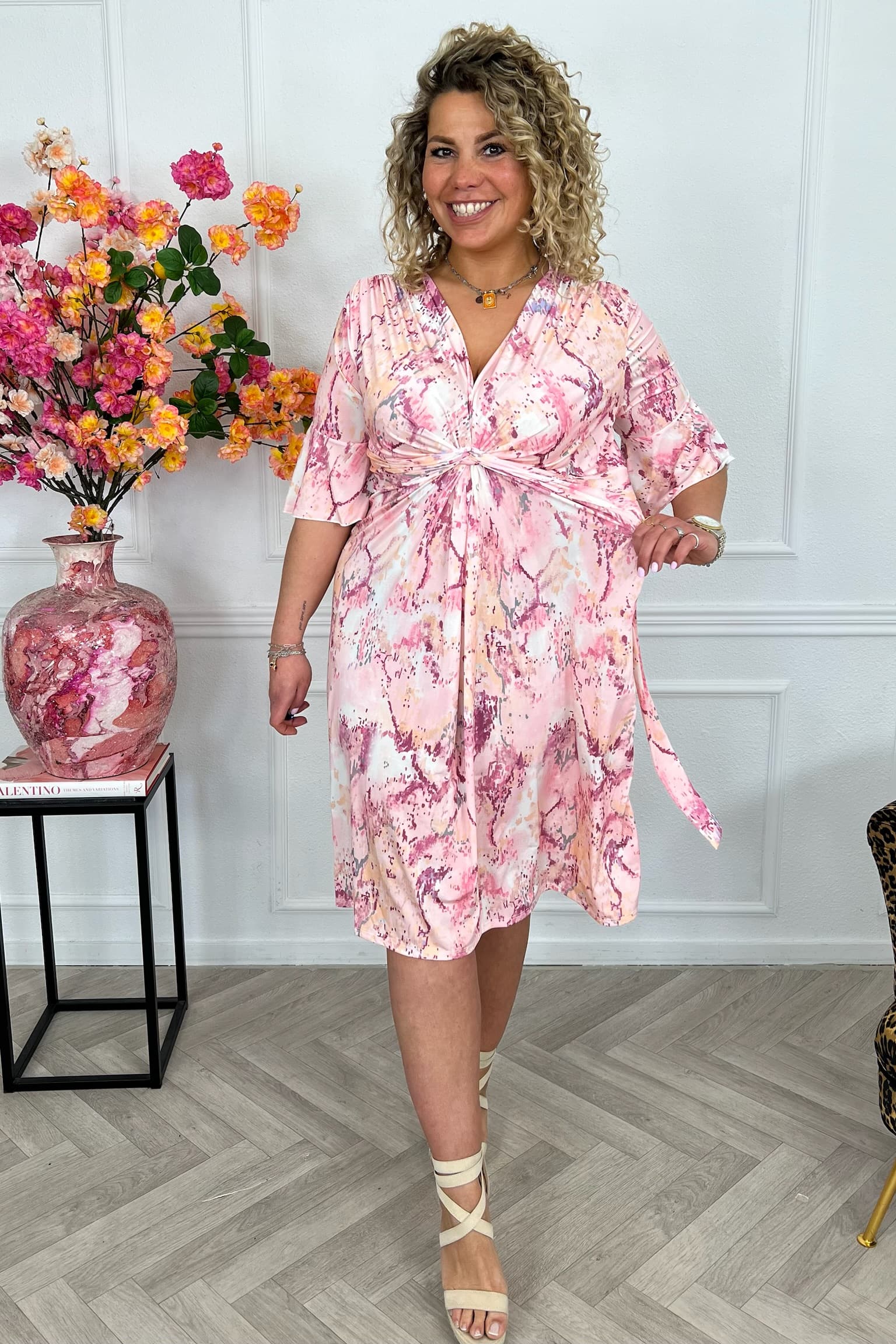 Curvy Short Knotted Marble Dress - Pink - Image 5
