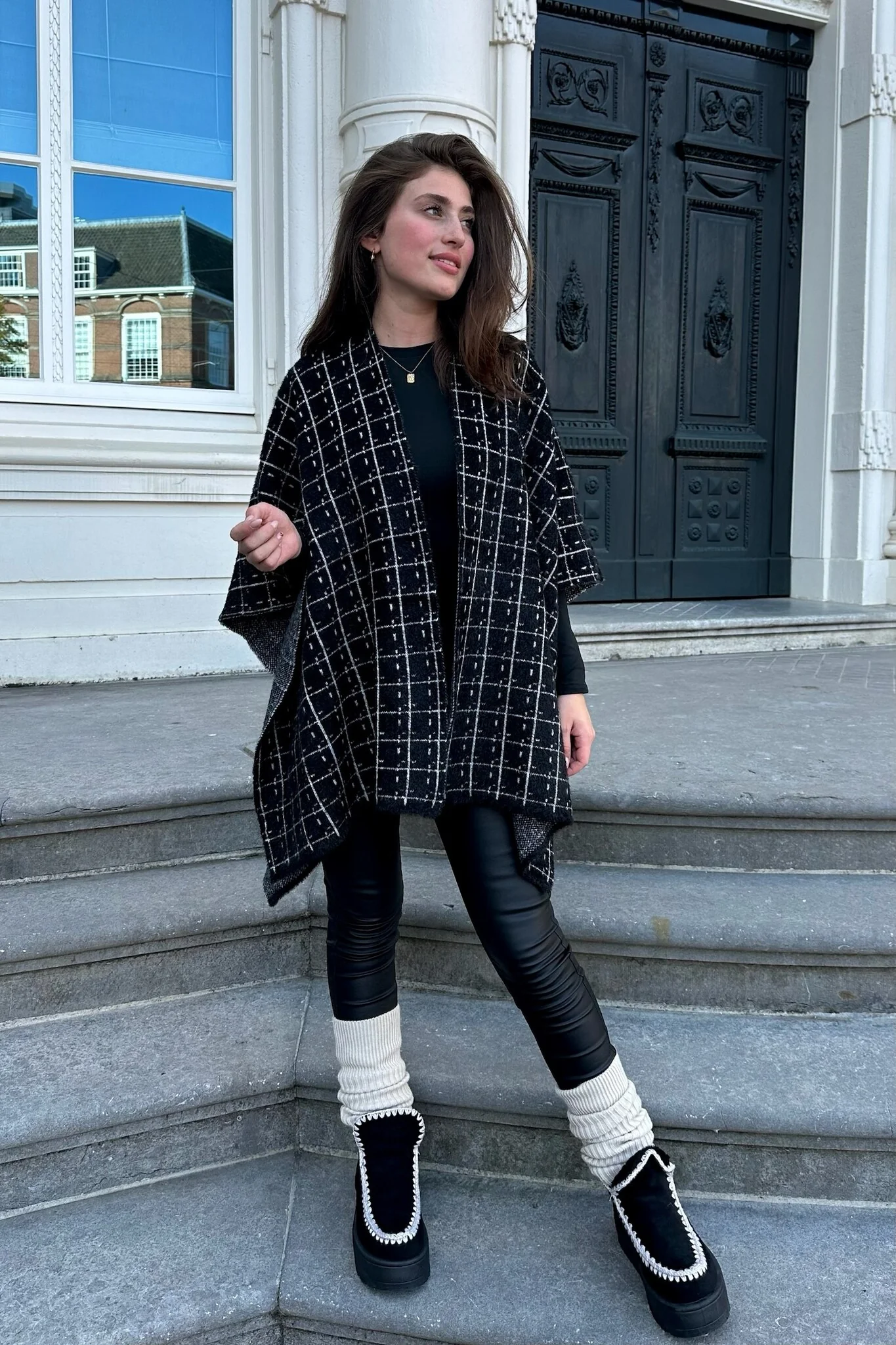 Fancy Autumn Poncho - Black/Grey - Image 3