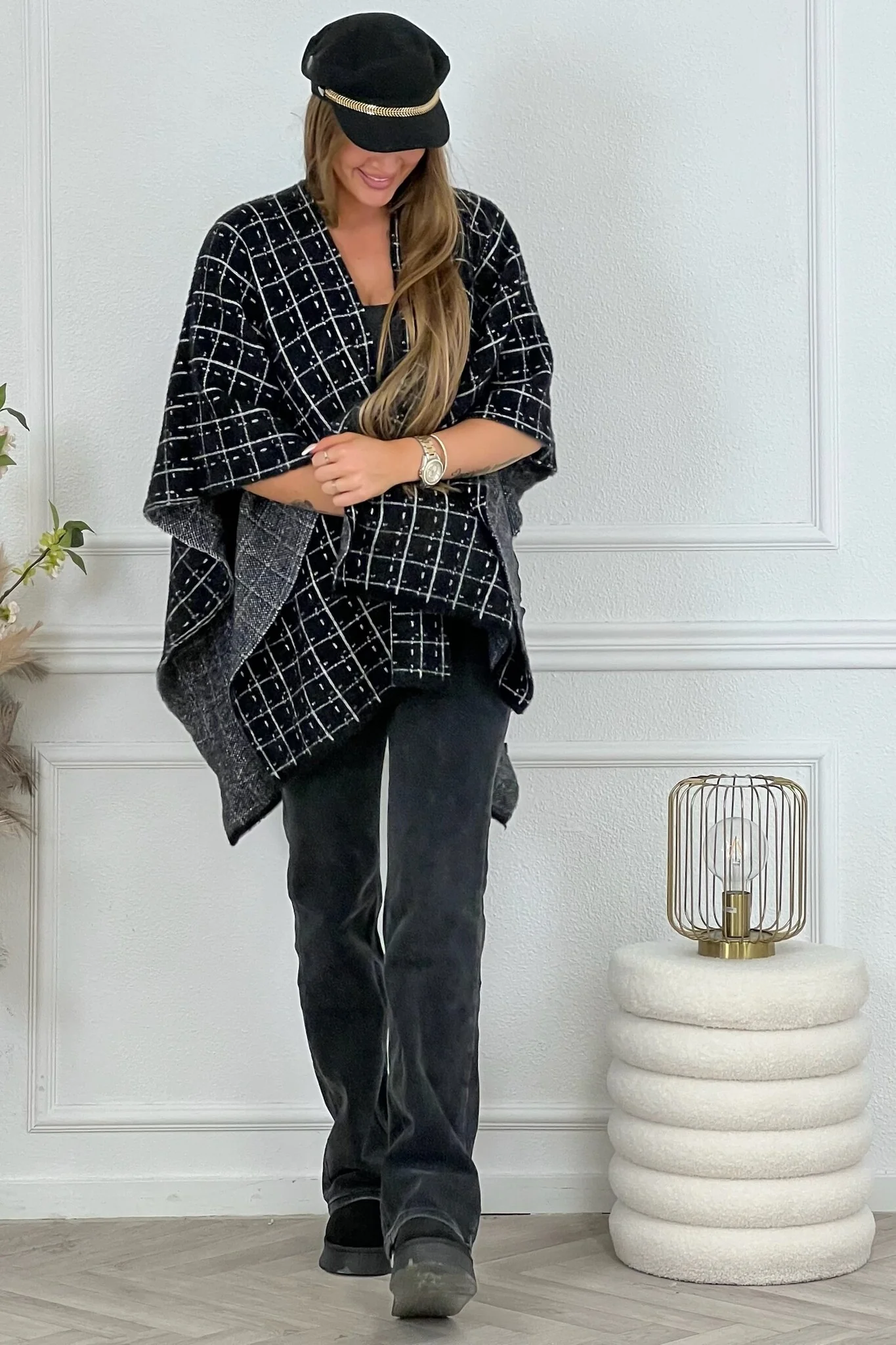 Fancy Autumn Poncho - Black/Grey - Image 4